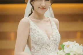 前TVB女主播嫁日本老公晒甜蜜婚照，自爆东京办婚礼原因