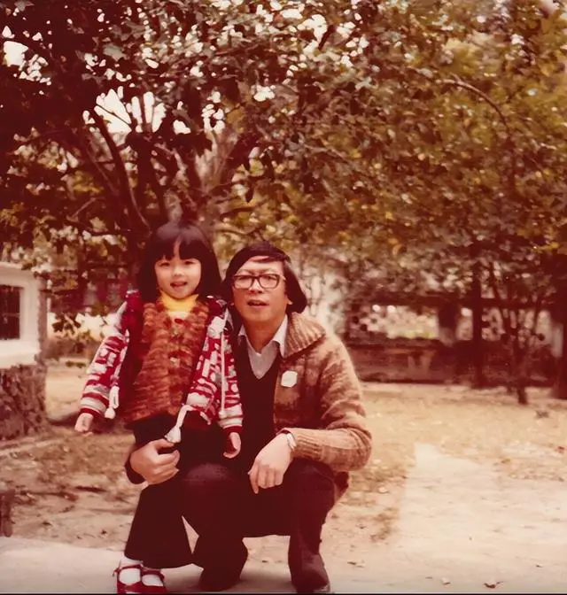 突发！香港知名女星父亲突然离世，悲痛发文还没来得及好好告别  第2张