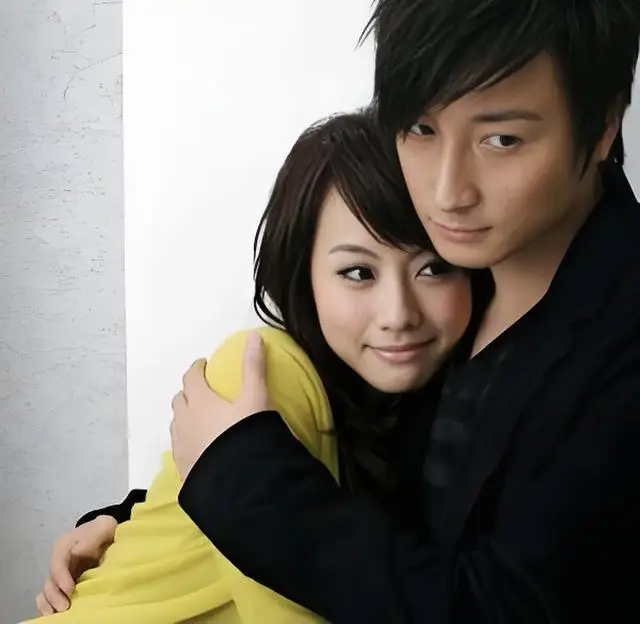 香港知名男星着急生二胎，认传统想要儿子，去年完成结婚生女计划  第10张