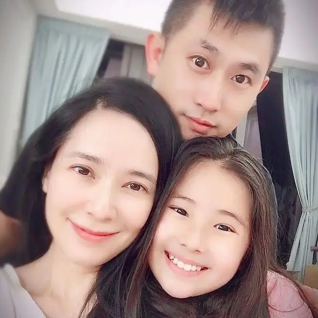 TVB当家花旦自认难复当年勇，看淡昔日负评，嫁内地武指生活幸福  第8张