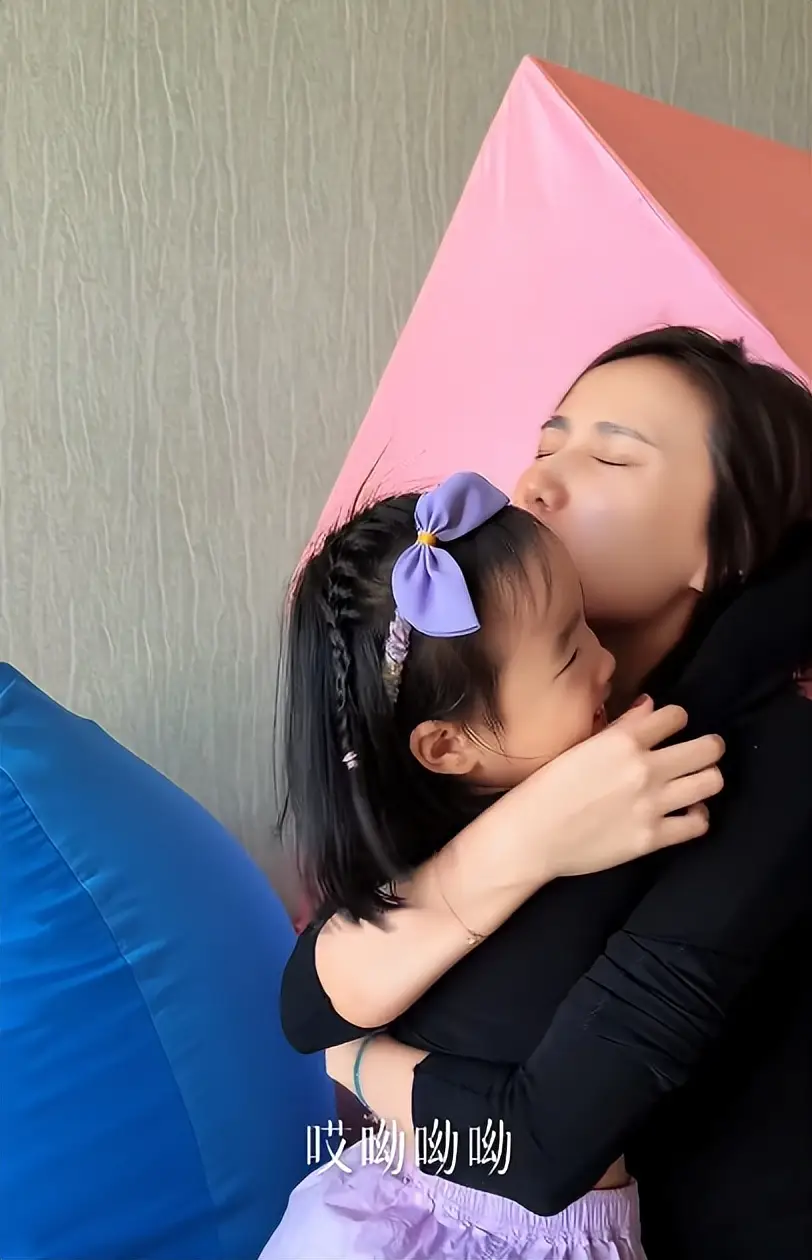 李亚鹏离婚后烦心事一堆:女儿大了管不了,新赛道被指坑蒙拐骗 第18张 李亚鹏离婚后烦心事一堆:女儿大了管不了,新赛道被指坑蒙拐骗 第18张