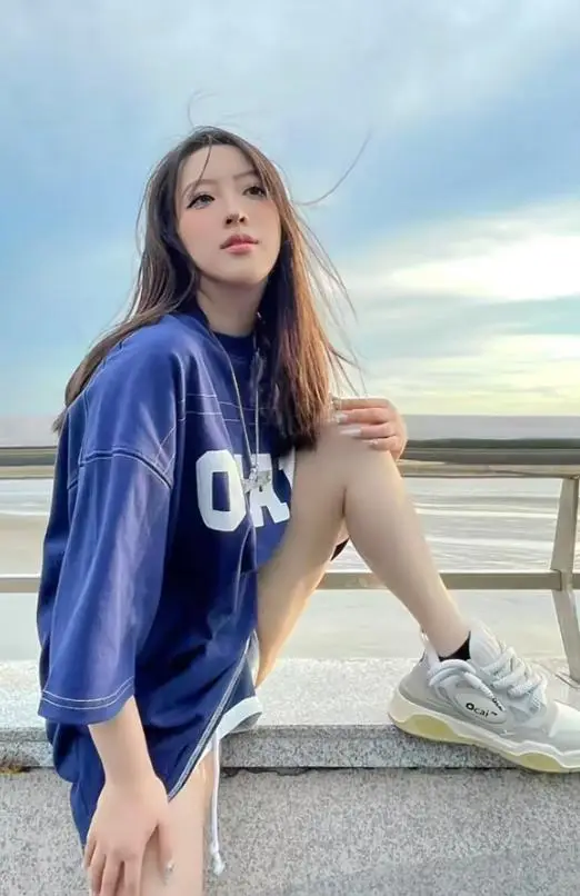 网红口子姐熬夜猝死,年仅29岁,去年得了梅毒,最后露面胖了太多 第12张 网红口子姐熬夜猝死,年仅29岁,去年得了梅毒,最后露面胖了太多 第12张