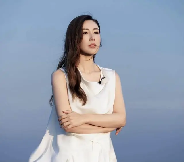 突发!香港知名女星宣布和未婚夫分手,参加情感节目未能破镜重圆 第4张 突发!香港知名女星宣布和未婚夫分手,参加情感节目未能破镜重圆 第4张