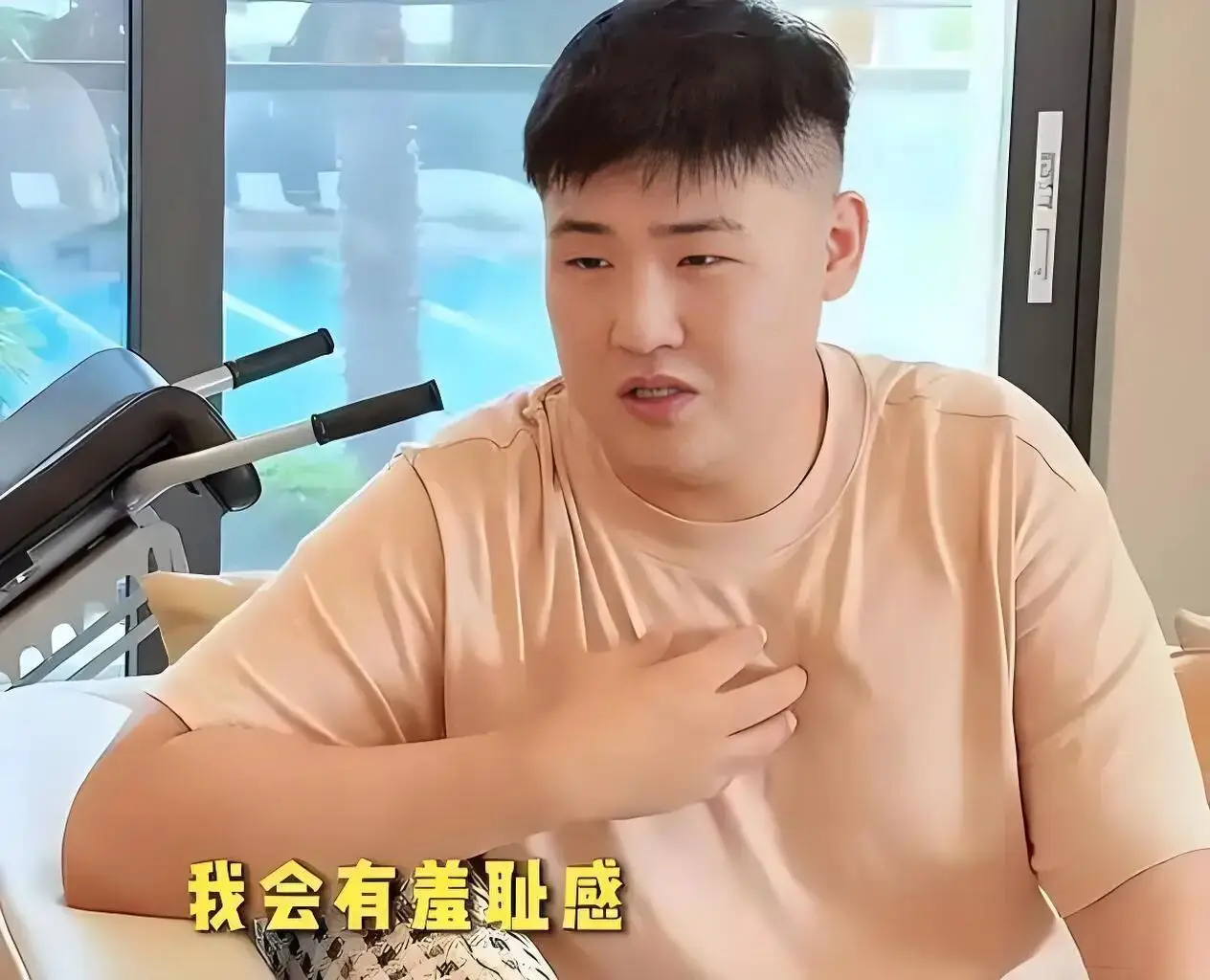 闫学晶之子太憋屈：我没有读中戏新疆班，不该跟着“吃瓜落儿”  第7张