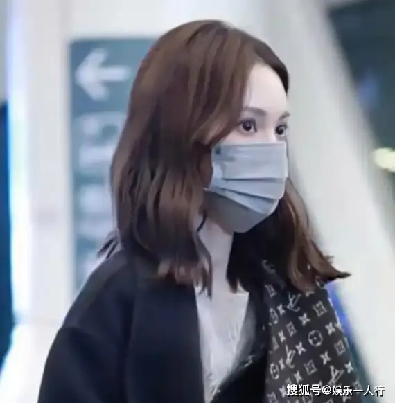 金晨机场被偶遇，短发素颜超甜，回应微胖质疑霸气反怼  第2张