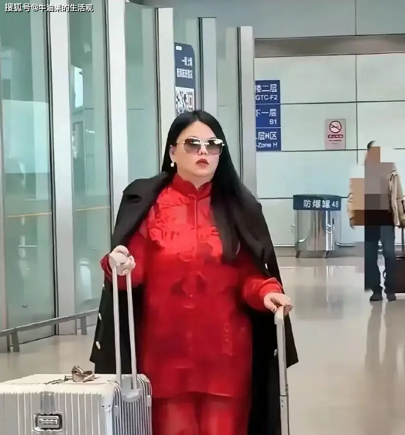 李湘被封号，大快人心！  第7张