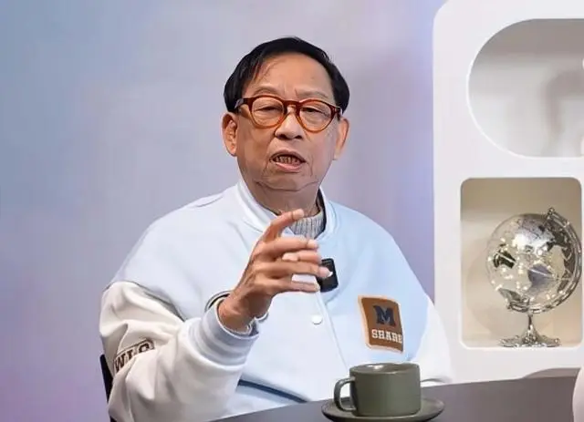 香港知名演员坐轮椅输液登台?身体状况欠佳,儿子在家里啃老 第9张 香港知名演员坐轮椅输液登台?身体状况欠佳,儿子在家里啃老 第9张