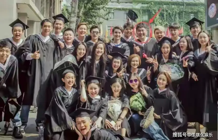 闫学晶道歉不到48小时儿子再陷争议,麻烦不小 第10张 闫学晶道歉不到48小时儿子再陷争议,麻烦不小 第10张