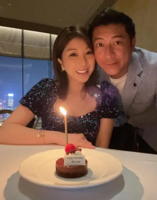 香港女星宣布离婚不足两月，火速搭上霸道总裁，曾患上躁郁症  第7张