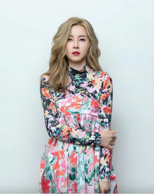 香港知名女星身家暴涨,发文鼓励女性,炮轰有一类男人无能 第3张 香港知名女星身家暴涨,发文鼓励女性,炮轰有一类男人无能 第3张