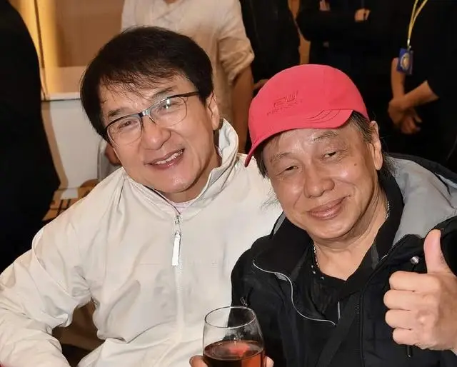 香港知名演员因突发心脏病离世,家属想隐瞒死讯,被内部人士泄密 第6张 香港知名演员因突发心脏病离世,家属想隐瞒死讯,被内部人士泄密 第6张