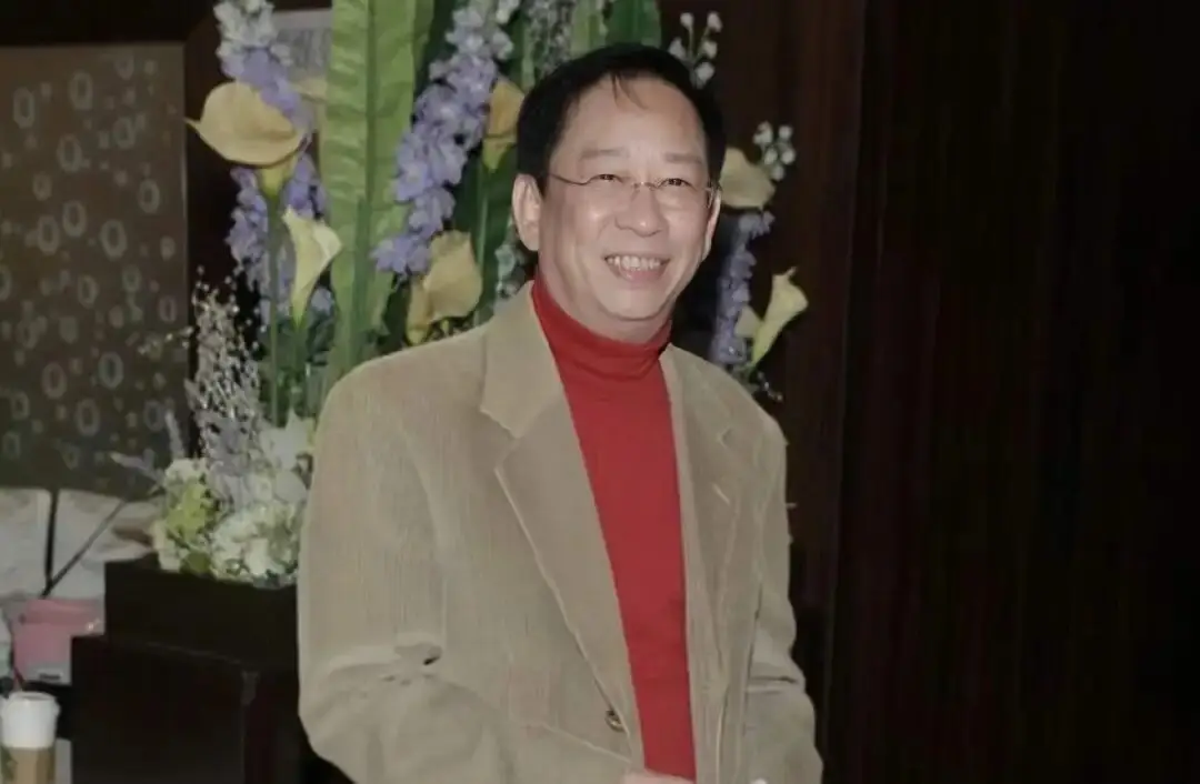 TVB前老戏骨坐轮椅输液登台?身体状况一直欠佳,儿子在家里啃老 第6张 TVB前老戏骨坐轮椅输液登台?身体状况一直欠佳,儿子在家里啃老 第6张