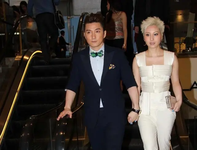 恭喜!赌王千金和新男友热恋中,和月薪8万消防员未婚夫低调分手 第8张 恭喜!赌王千金和新男友热恋中,和月薪8万消防员未婚夫低调分手 第8张