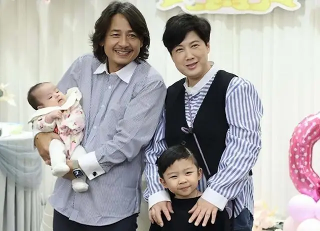 香港知名男星靠母亲遗产生活，妻子58岁生二胎，花高价人工受孕  第3张