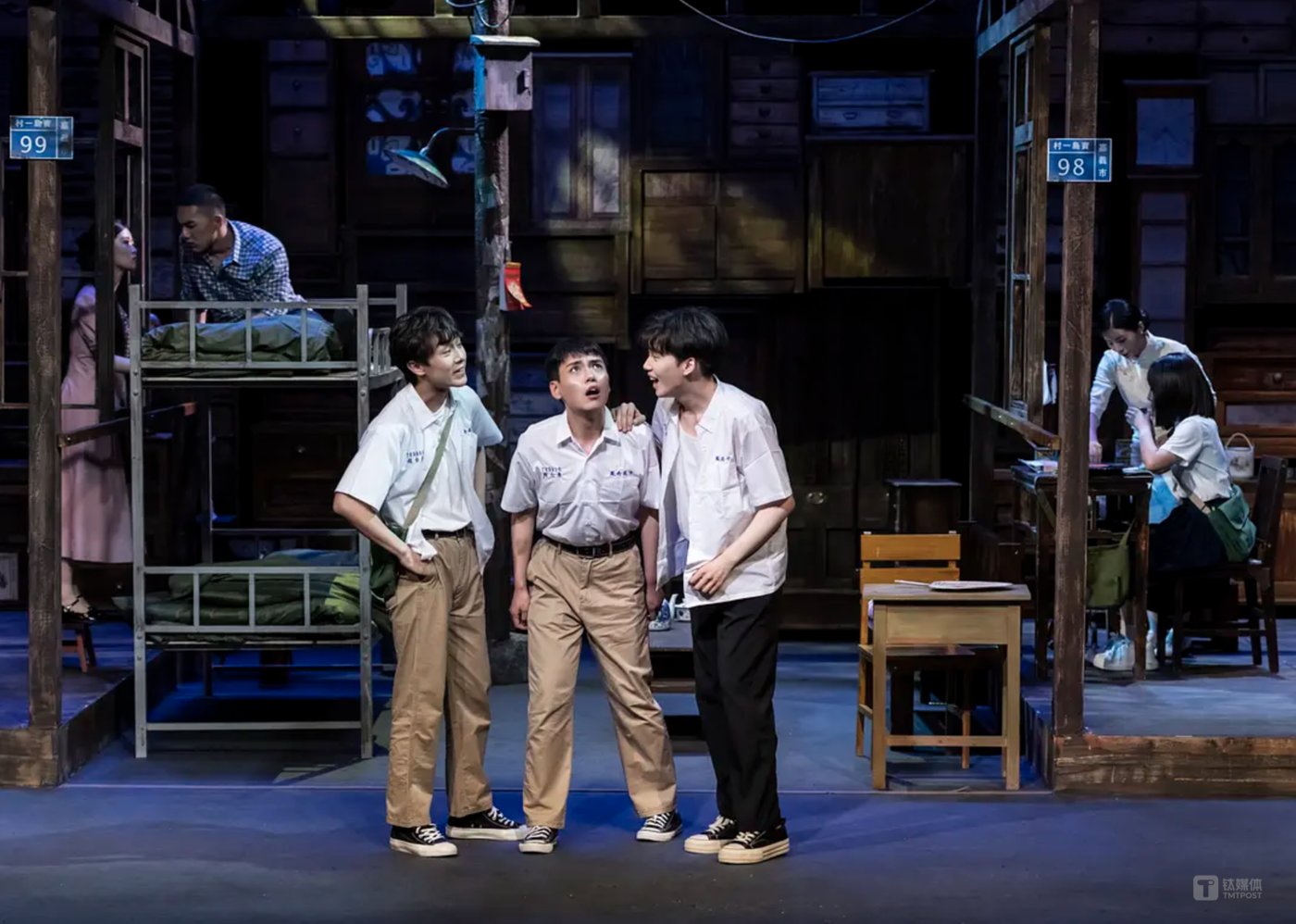 台湾娱乐圈八卦综艺-眷村文化与大小S:台湾娱乐圈娱乐业更替全解析 第2张 台湾娱乐圈八卦综艺-眷村文化与大小S:台湾娱乐圈娱乐业更替全解析 第2张