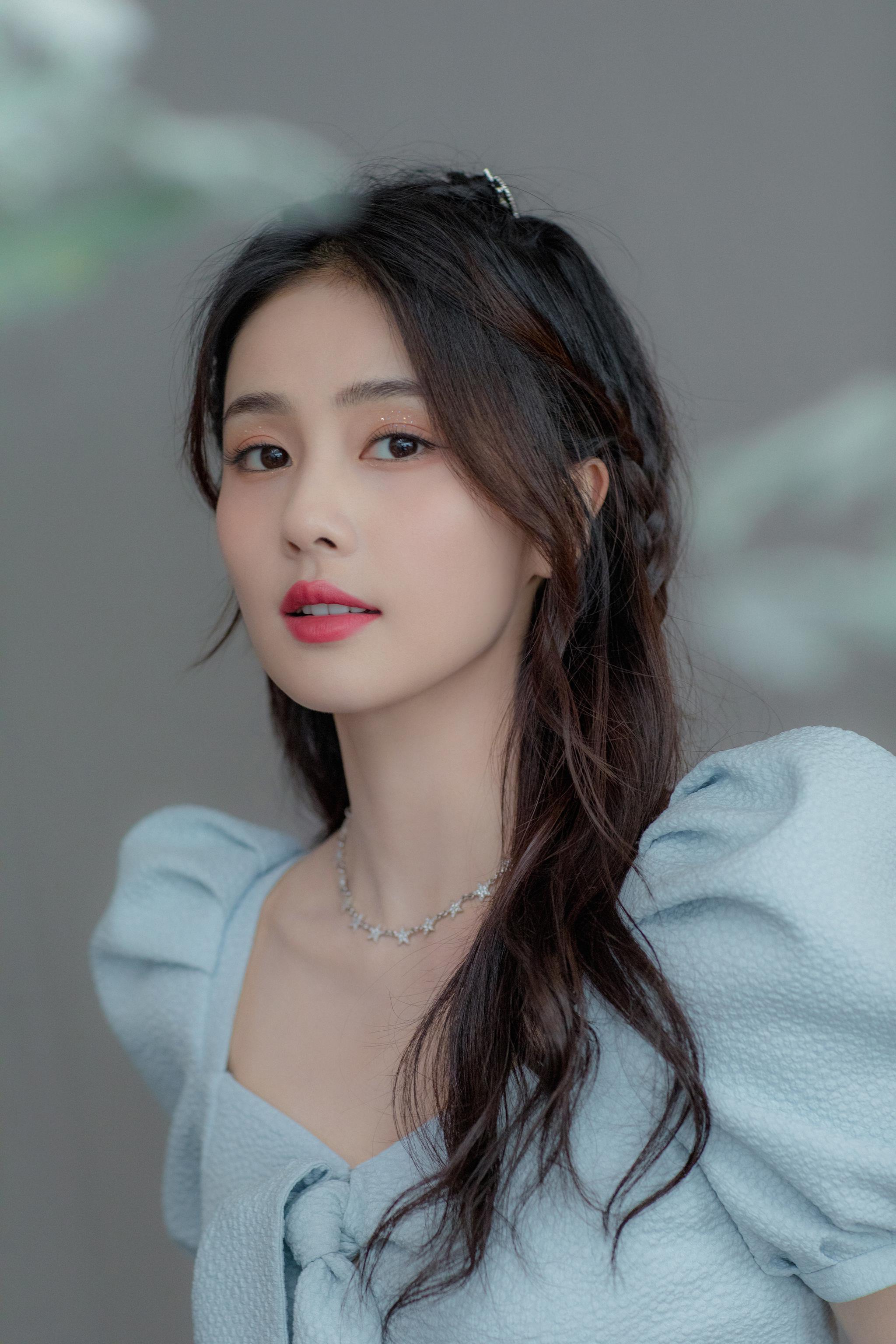 娱乐八卦白鹿-惊爆!95花白鹿被传热衷剧组夫妻,与王鹤棣关系成谜 第8张 娱乐八卦白鹿-惊爆!95花白鹿被传热衷剧组夫妻,与王鹤棣关系成谜 第8张