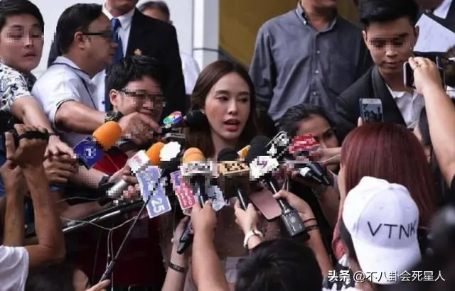 泰国娱乐圈狗血八卦-泰国明星离谱行为大赏!大花闺蜜后妈、顶流互三超狗血 第12张 泰国娱乐圈狗血八卦-泰国明星离谱行为大赏!大花闺蜜后妈、顶流互三超狗血 第12张