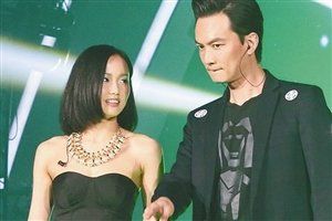 娱乐圈离谱的八卦是什么-娱乐圈常见曝光方式:先炒恋情后闹不和,都有哪些? 第1张 娱乐圈离谱的八卦是什么-娱乐圈常见曝光方式:先炒恋情后闹不和,都有哪些? 第1张