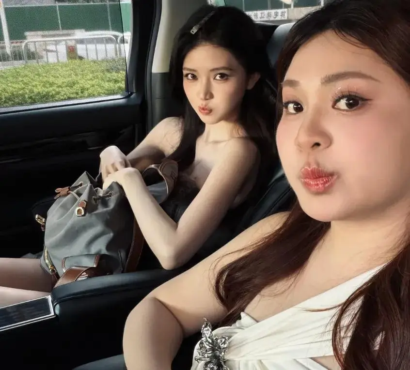 600万粉网红阿爆发哭照卖惨翻车,被网友怼到破防 第8张 600万粉网红阿爆发哭照卖惨翻车,被网友怼到破防 第8张