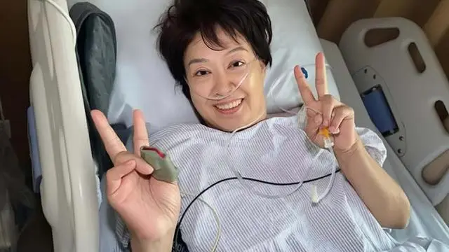 突发!香港知名女星宣布切除子宫,三次流产隐忍老公婚内出轨十年 第1张 突发!香港知名女星宣布切除子宫,三次流产隐忍老公婚内出轨十年 第1张