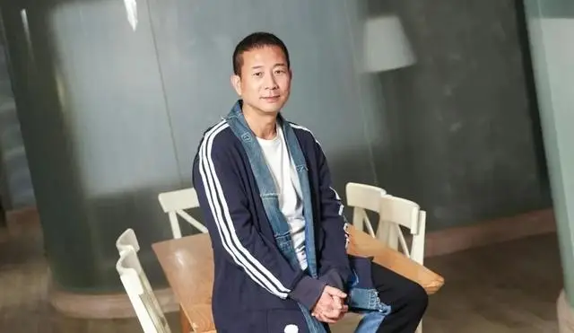 TVB“绿叶王”镜头前失控落泪,曾高调辞职后回巢,被嘲吃回头草 第10张 TVB“绿叶王”镜头前失控落泪,曾高调辞职后回巢,被嘲吃回头草 第10张