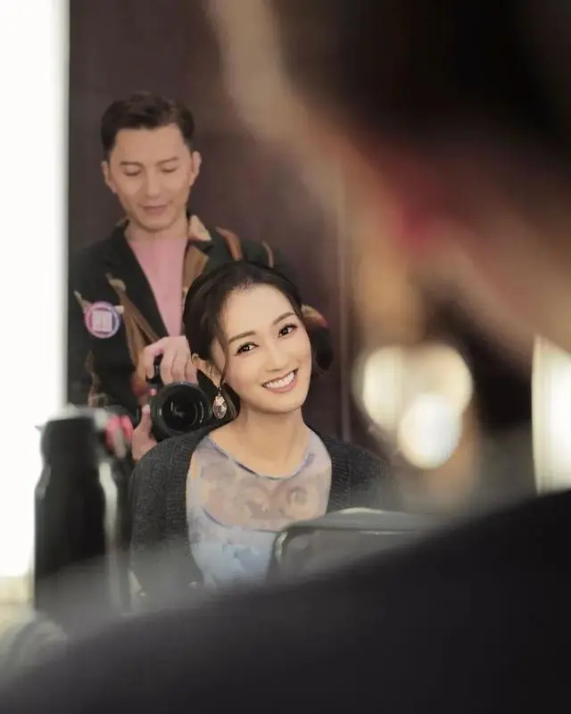 TVB女星变“虎妈”?情绪失控怒骂2岁儿子,被批是“怪兽家长” 第4张 TVB女星变“虎妈”?情绪失控怒骂2岁儿子,被批是“怪兽家长” 第4张