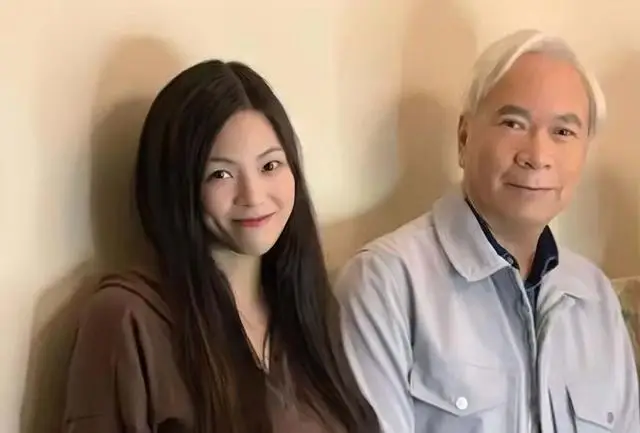 香港知名演员婚内出轨净身出户,送前妻八套房俩车位 第6张 香港知名演员婚内出轨净身出户,送前妻八套房俩车位 第6张