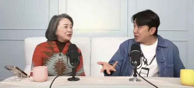 知名港星事业越来越好!旗下公司签约艺人超200位,已进军饮食界 第3张 知名港星事业越来越好!旗下公司签约艺人超200位,已进军饮食界 第3张