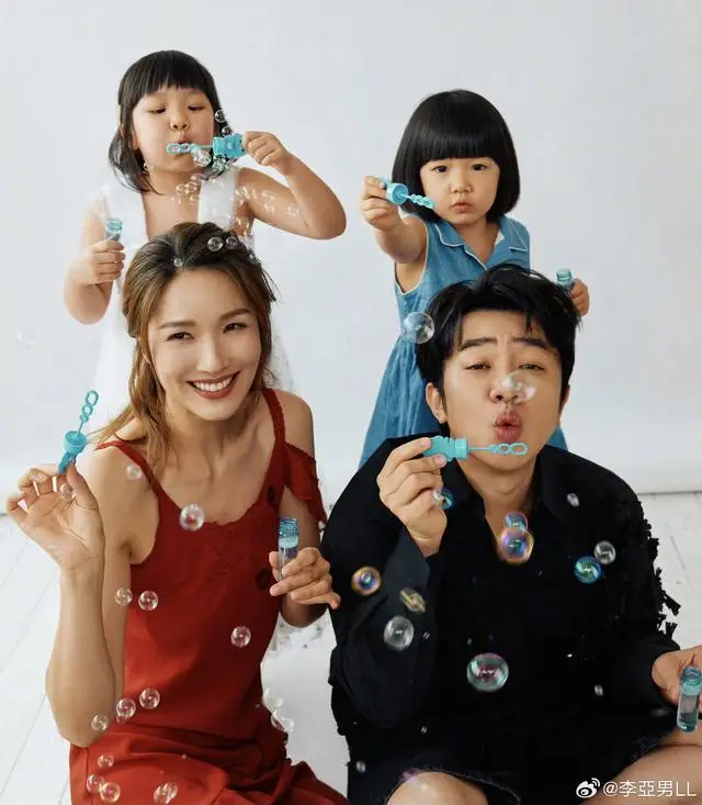 知名港星事业越来越好!旗下公司签约艺人超200位,已进军饮食界 第6张 知名港星事业越来越好!旗下公司签约艺人超200位,已进军饮食界 第6张