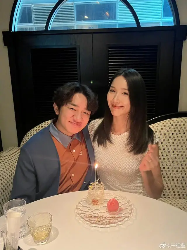 知名港星事业越来越好!旗下公司签约艺人超200位,已进军饮食界 第9张 知名港星事业越来越好!旗下公司签约艺人超200位,已进军饮食界 第9张