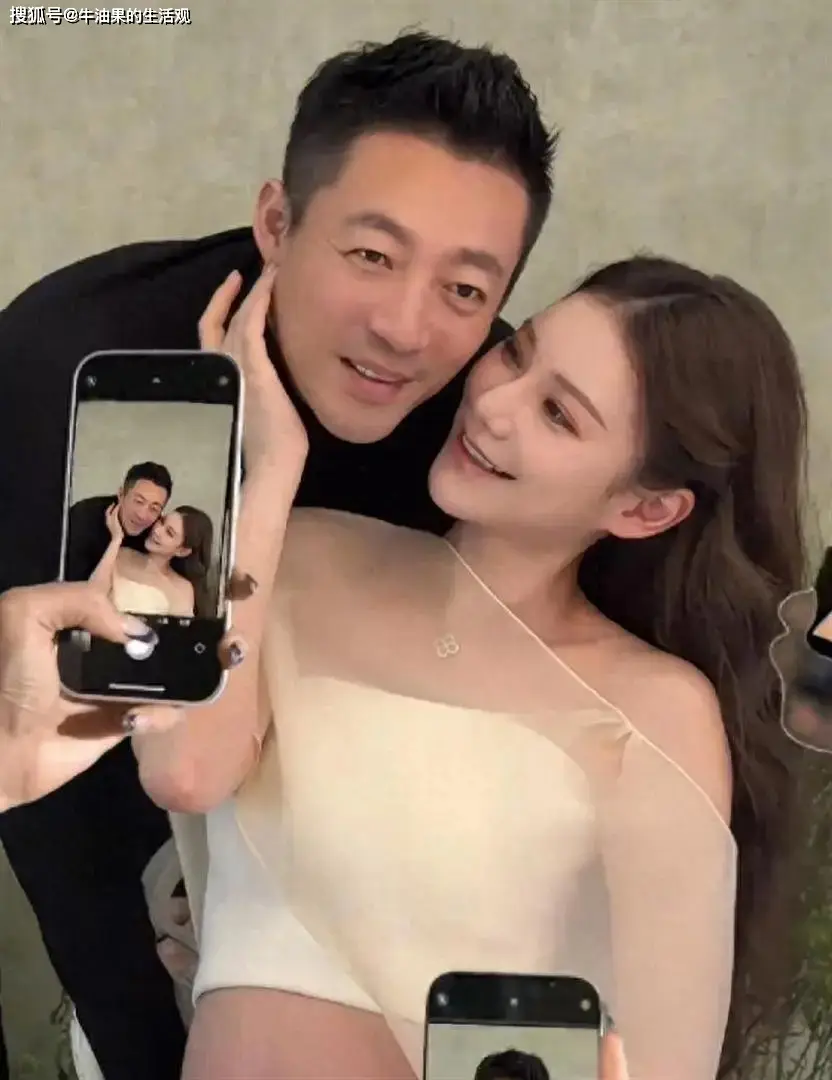 马筱梅拍孕妇照,汪小菲笑得很勉强?玥儿姐弟来北京了,张兰陪着玩 第1张 马筱梅拍孕妇照,汪小菲笑得很勉强?玥儿姐弟来北京了,张兰陪着玩 第1张