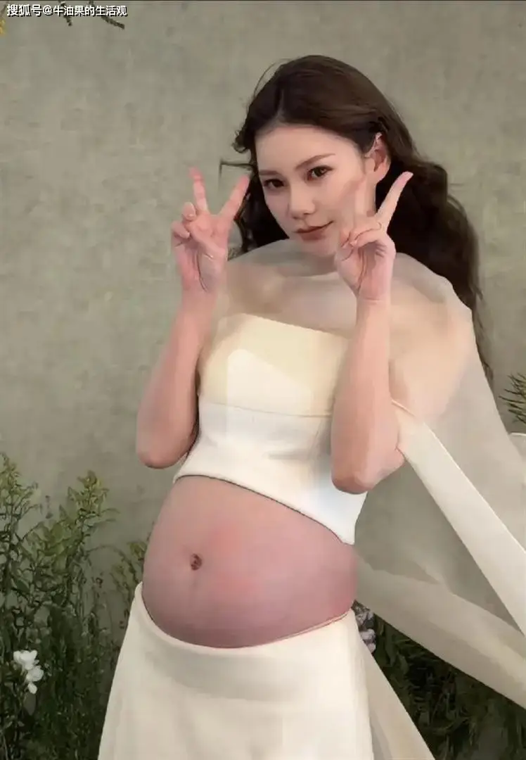 马筱梅拍孕妇照,汪小菲笑得很勉强?玥儿姐弟来北京了,张兰陪着玩 第7张 马筱梅拍孕妇照,汪小菲笑得很勉强?玥儿姐弟来北京了,张兰陪着玩 第7张