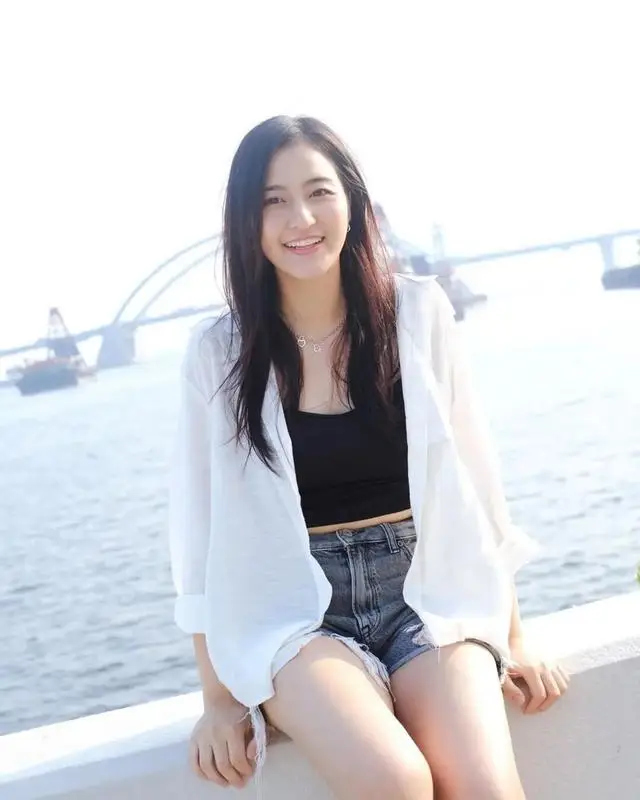 TVB前“清纯女神”秘密产女,曾演钟嘉欣少女版,如今惊现幸福肥 第10张 TVB前“清纯女神”秘密产女,曾演钟嘉欣少女版,如今惊现幸福肥 第10张