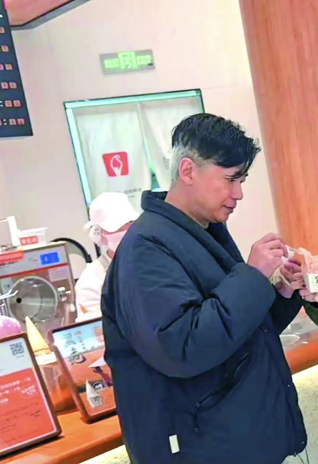 TVB离巢男星近况曝光!被质疑未老先衰,曾一度晕倒在拍摄现场 第4张 TVB离巢男星近况曝光!被质疑未老先衰,曾一度晕倒在拍摄现场 第4张