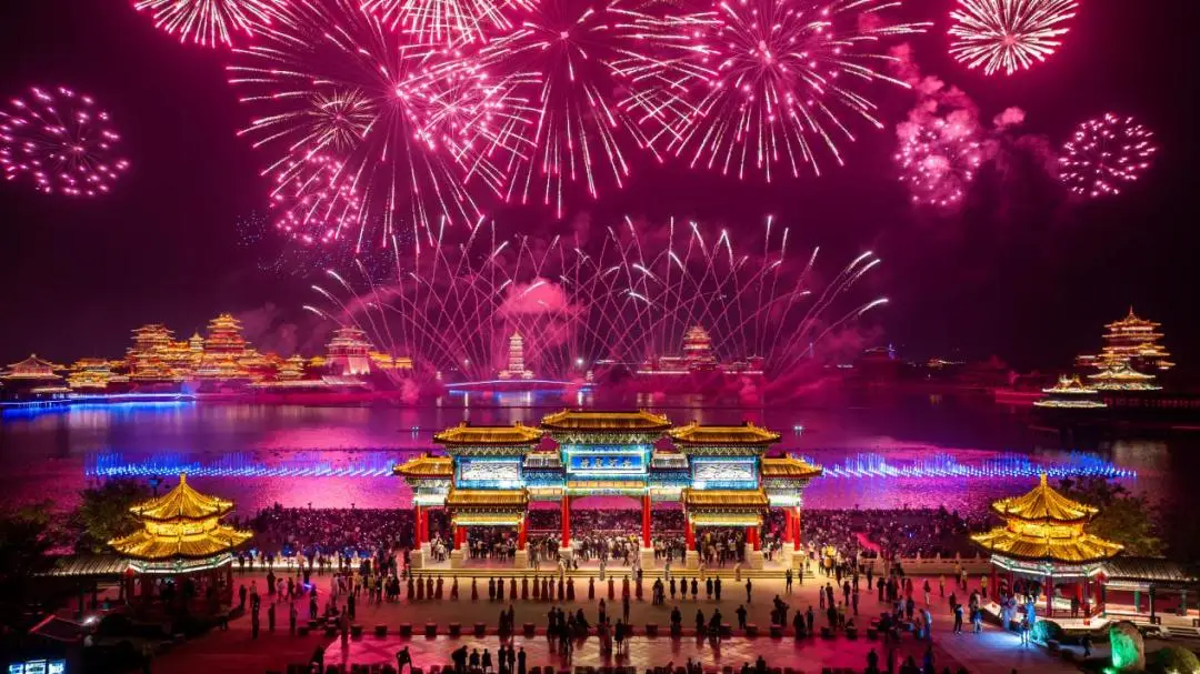 倪萍现身2026年山东卫视春晚!她37年不回家乡主持春晚,这是为何 第2张 倪萍现身2026年山东卫视春晚!她37年不回家乡主持春晚,这是为何 第2张