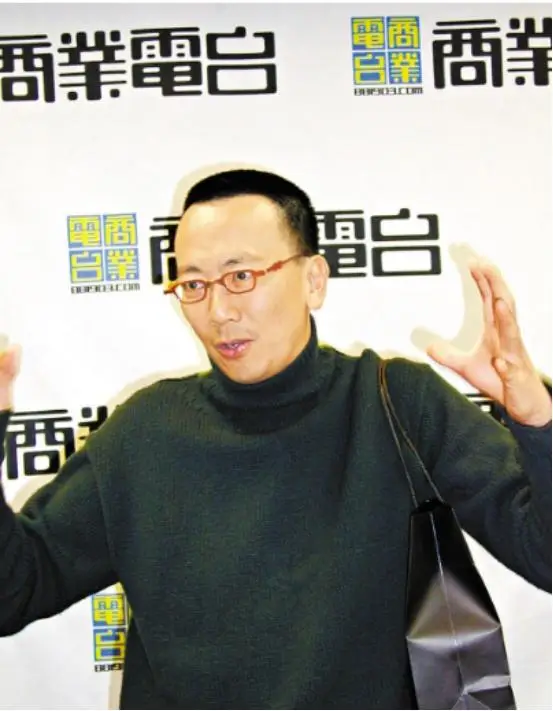 香港知名星二代中门大开,大秀性感孕肚照,一日吐五次,吐到呕血 第1张 香港知名星二代中门大开,大秀性感孕肚照,一日吐五次,吐到呕血 第1张