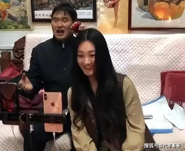 离婚 4 年 27 岁陈亚楠仍单身 为何无人敢娶? 第2张 离婚 4 年 27 岁陈亚楠仍单身 为何无人敢娶? 第2张