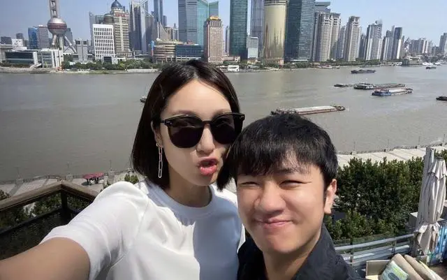 王祖蓝举家搬离上海,重回香港生活,当老板签约超百位艺人 第5张 王祖蓝举家搬离上海,重回香港生活,当老板签约超百位艺人 第5张