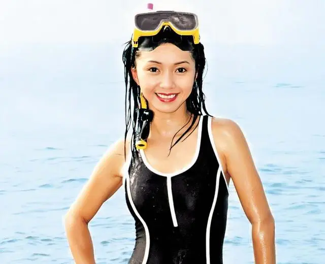 香港知名女星拍限制级影片,赚钱为患癌父亲治病,常年定居内地 第5张 香港知名女星拍限制级影片,赚钱为患癌父亲治病,常年定居内地 第5张