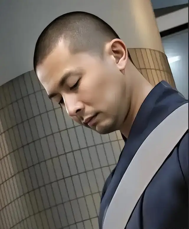 TVB离巢男星淡出圈音讯全无!弃百亿身家潜心礼佛,曾恋上蔡少芬 第3张 TVB离巢男星淡出圈音讯全无!弃百亿身家潜心礼佛,曾恋上蔡少芬 第3张