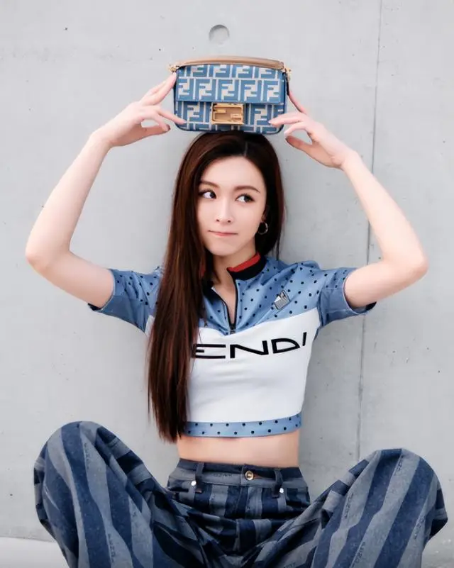 香港知名女星秘密产子,真人被指白到发光,做一事被赞毫无架子 第3张 香港知名女星秘密产子,真人被指白到发光,做一事被赞毫无架子 第3张