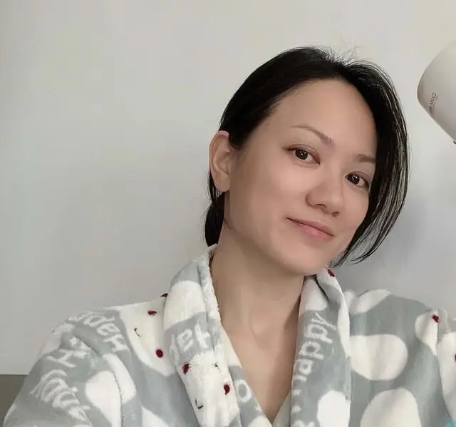 香港知名女星状态冻龄,离巢TVB火速宣布结婚,坚持丁克不生娃 第10张 香港知名女星状态冻龄,离巢TVB火速宣布结婚,坚持丁克不生娃 第10张