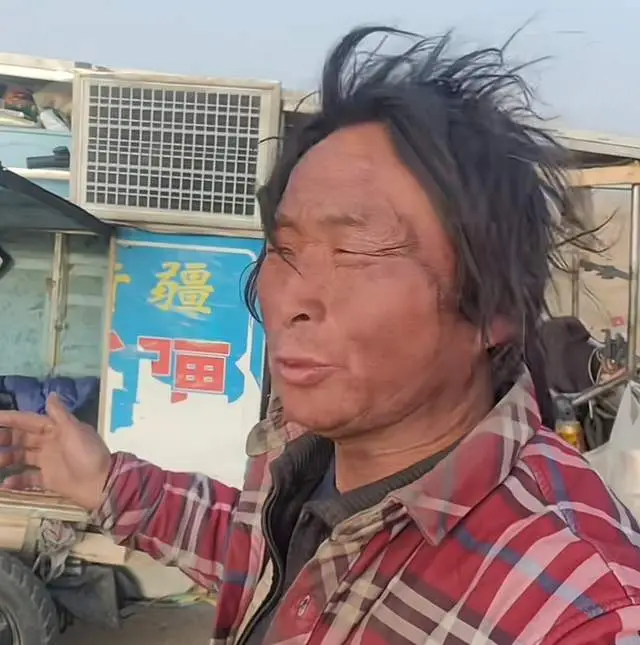 知名徒步网红‘一杂哥’去世后续:帐篷内烧炭取暖细节曝光 第3张 知名徒步网红‘一杂哥’去世后续:帐篷内烧炭取暖细节曝光 第3张