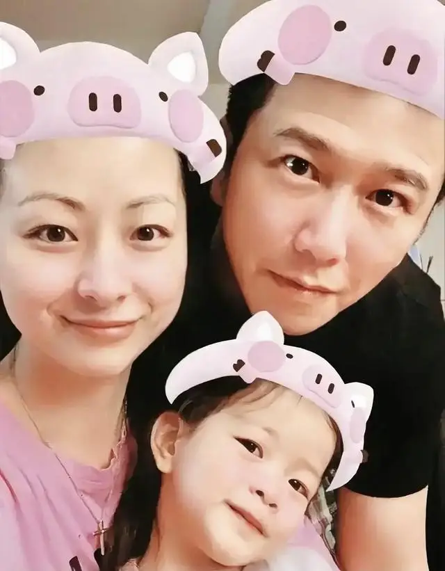 TVB前当家小生久违晒近况!油腻形象不再,情史丰富两度离婚 第10张 TVB前当家小生久违晒近况!油腻形象不再,情史丰富两度离婚 第10张