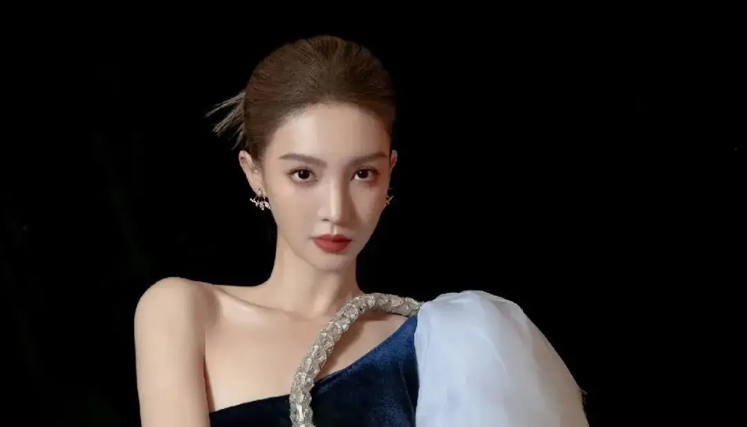 【2026.1.30】关于金晨的通报?圈里早很多年买黄金的?关于敖瑞鹏的话题?粉丝后援会是粉丝运营还是公司运营? 第4张 【2026.1.30】关于金晨的通报?圈里早很多年买黄金的?关于敖瑞鹏的话题?粉丝后援会是粉丝运营还是公司运营? 第4张