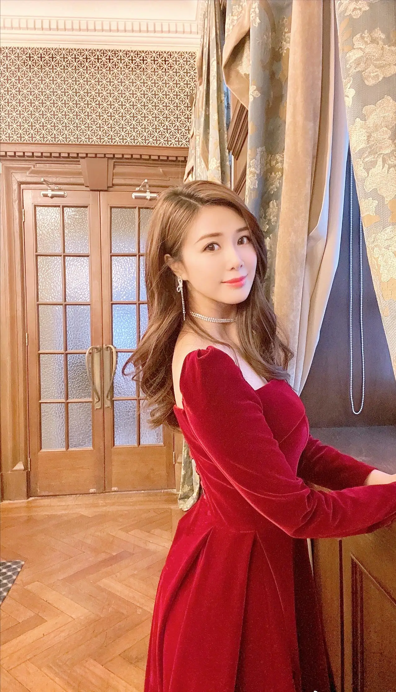 张雨绮被实名举报代孕、插足婚姻!她两婚两离,原生家庭伤她太深 第2张 张雨绮被实名举报代孕、插足婚姻!她两婚两离,原生家庭伤她太深 第2张