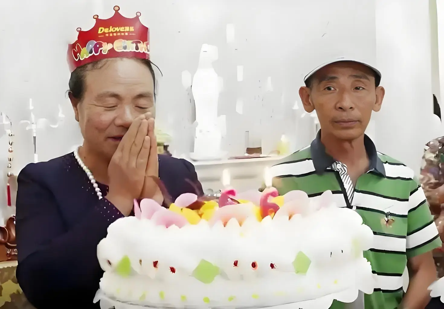 刘强东给老家乡亲们发年货!农民父母不摆架子,妹妹是他的心痛 第5张 刘强东给老家乡亲们发年货!农民父母不摆架子,妹妹是他的心痛 第5张