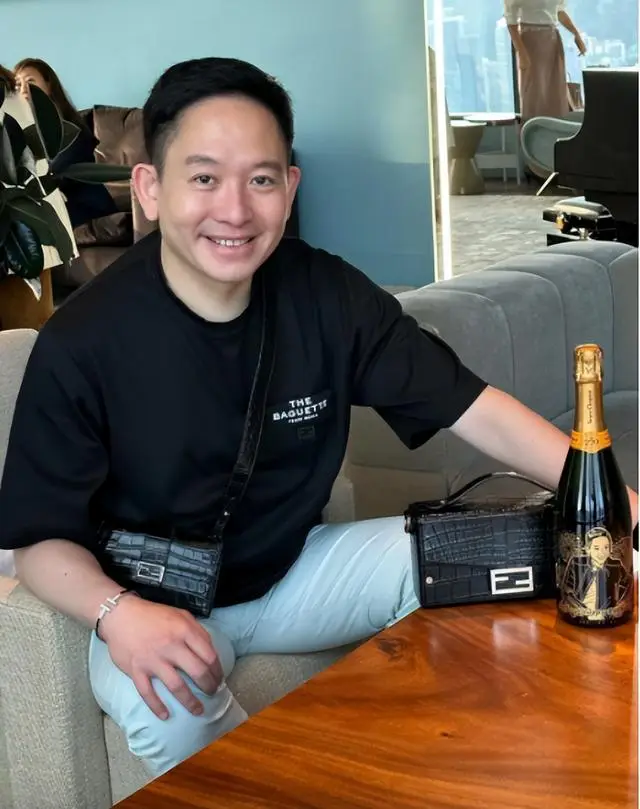 香港知名富豪紧急入院缝合12针,背景深厚,一年内遭遇4次意外 第6张 香港知名富豪紧急入院缝合12针,背景深厚,一年内遭遇4次意外 第6张