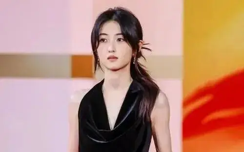 【2026.1.31】能说说Z薇吗为什么要做风险高的事?宋茜有男朋友?爽子和她那俩孩子?能不能说说张子枫?金晨真的涉D? 第1张 【2026.1.31】能说说Z薇吗为什么要做风险高的事?宋茜有男朋友?爽子和她那俩孩子?能不能说说张子枫?金晨真的涉D? 第1张